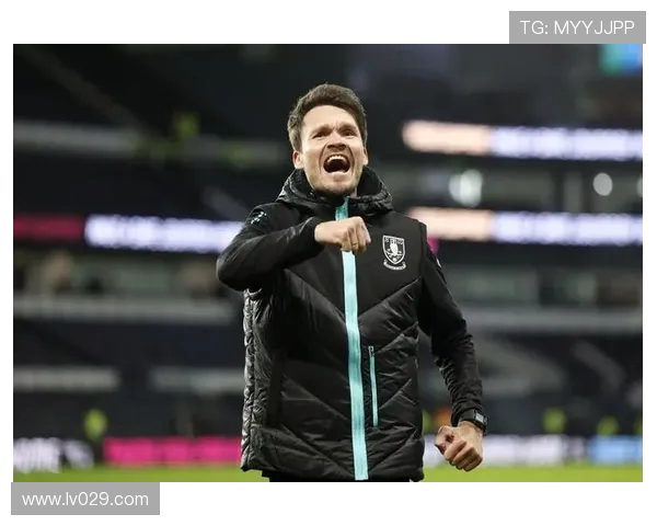 英媒:流浪者接近任命德国少帅丹尼罗尔为新任主教练 英媒:流浪者接近任命德国少帅丹尼罗尔为新任主教练