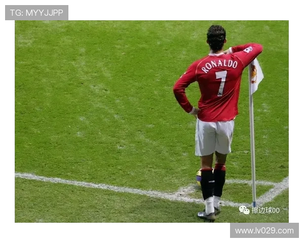 佩德里拉拽维尼修斯球衣遭批古利特直言应判红牌而非黄牌